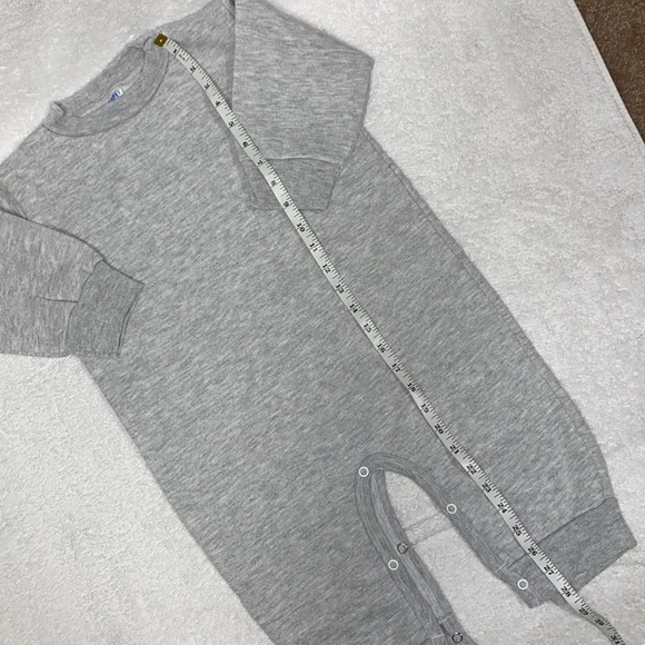 NWOT Rabbit skins grey sweatshirt romper made in USA 24m - Picture 2 of 8